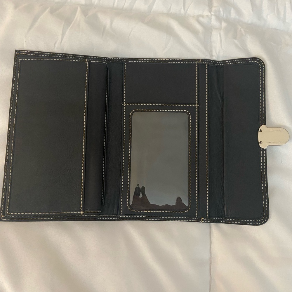 BLACK WALLET - Picture 3 of 5